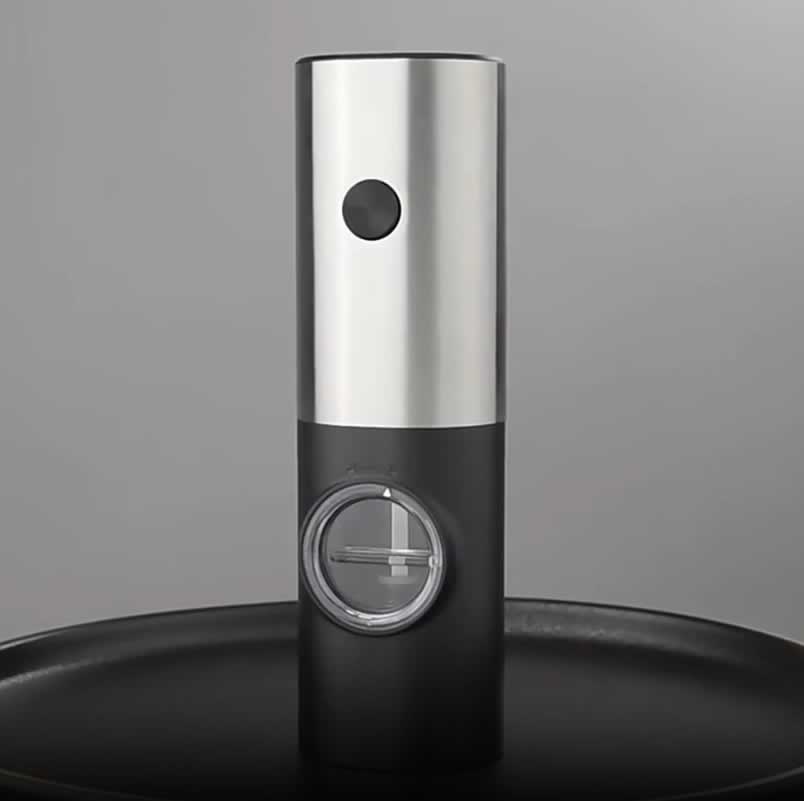 LED-verlichting tijdens het malen van zout en peper